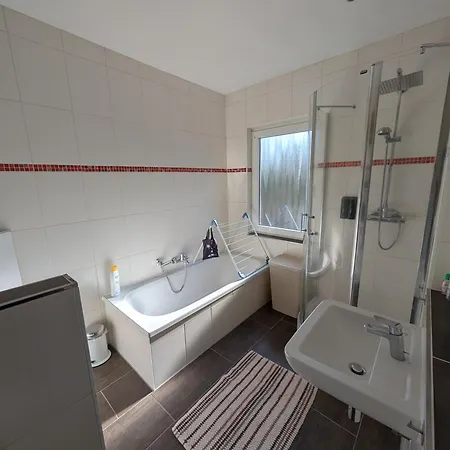 Alte Stadthauswohnung Mit Flair Апартаменты *