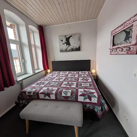 Alte Stadthauswohnung Mit Flair